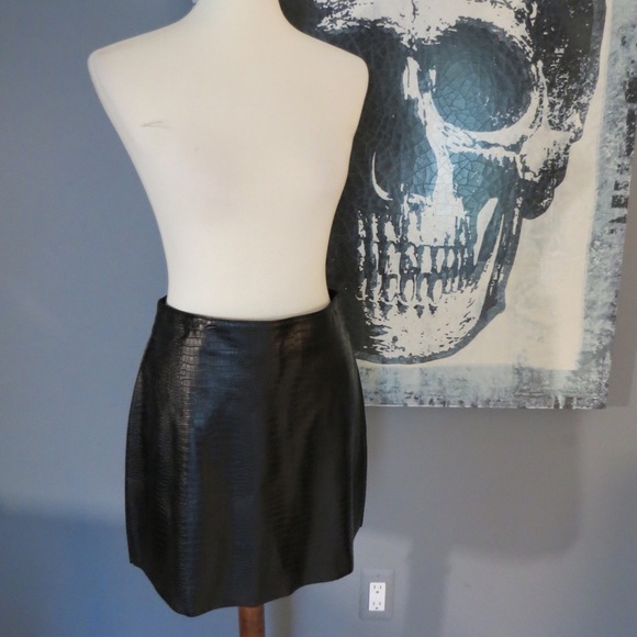 Express Faux Snakeskin Skirt - Picture 2 of 5